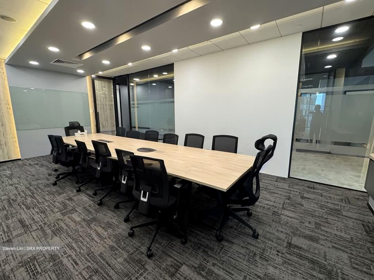 PLUS (D1), Office #560824761